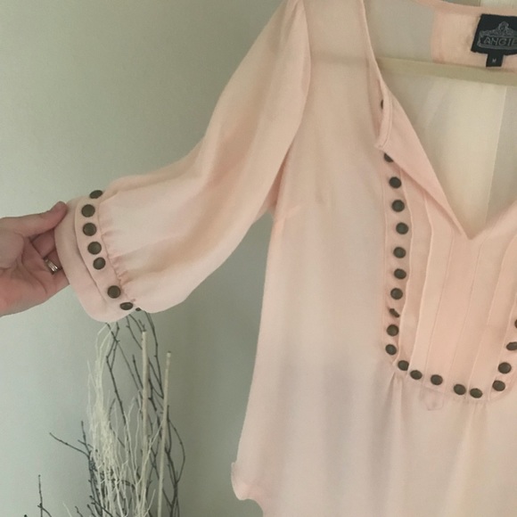 Angie Blush Blouse - Picture 5 of 5